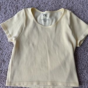 Yellow cropped ribbed shirt